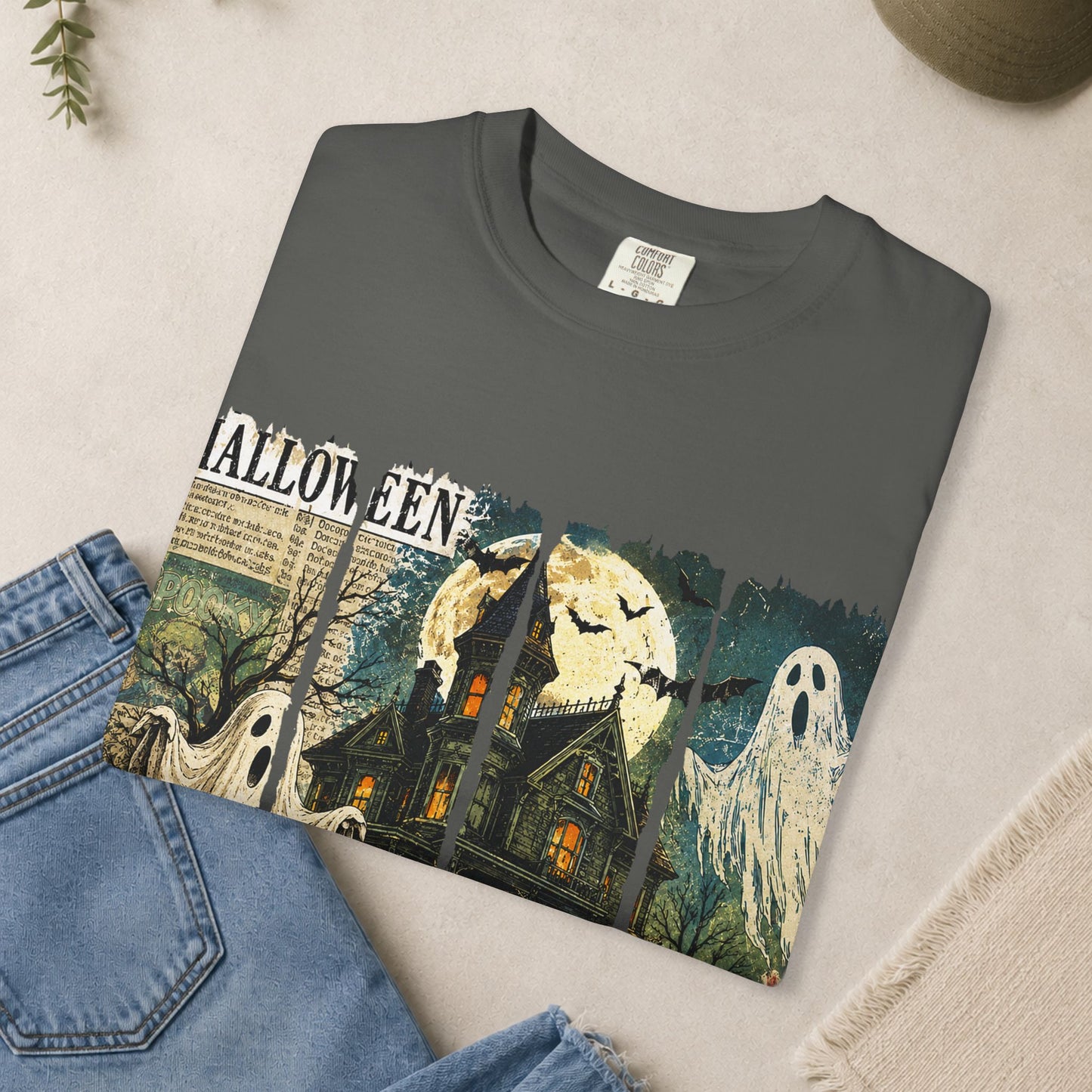 Spooky Season Halloween ghosts, haunted house T-Shirt