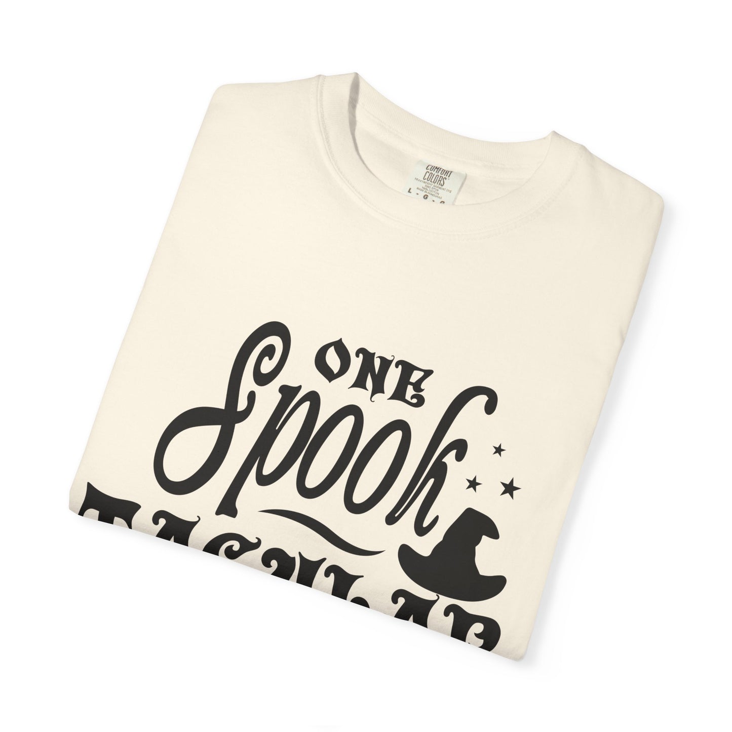 Spooktacular Mama T-Shirt – Halloween Witch Hat Mom Tee