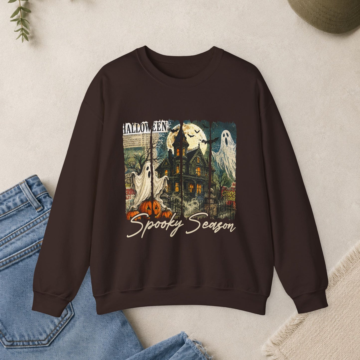 Vintage Halloween ghosts haunted house Sweatshirt | Spooky Season