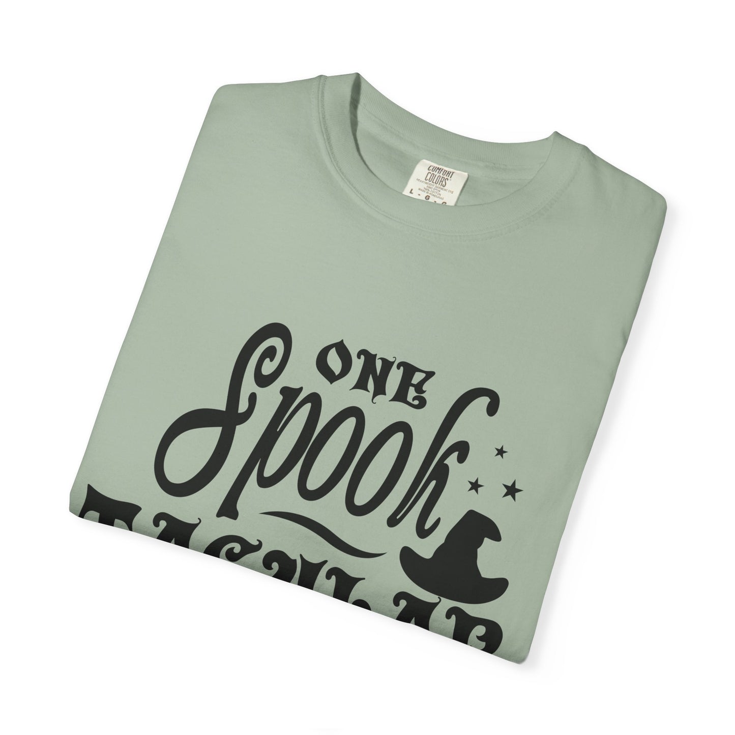 Spooktacular Mama T-Shirt – Halloween Witch Hat Mom Tee
