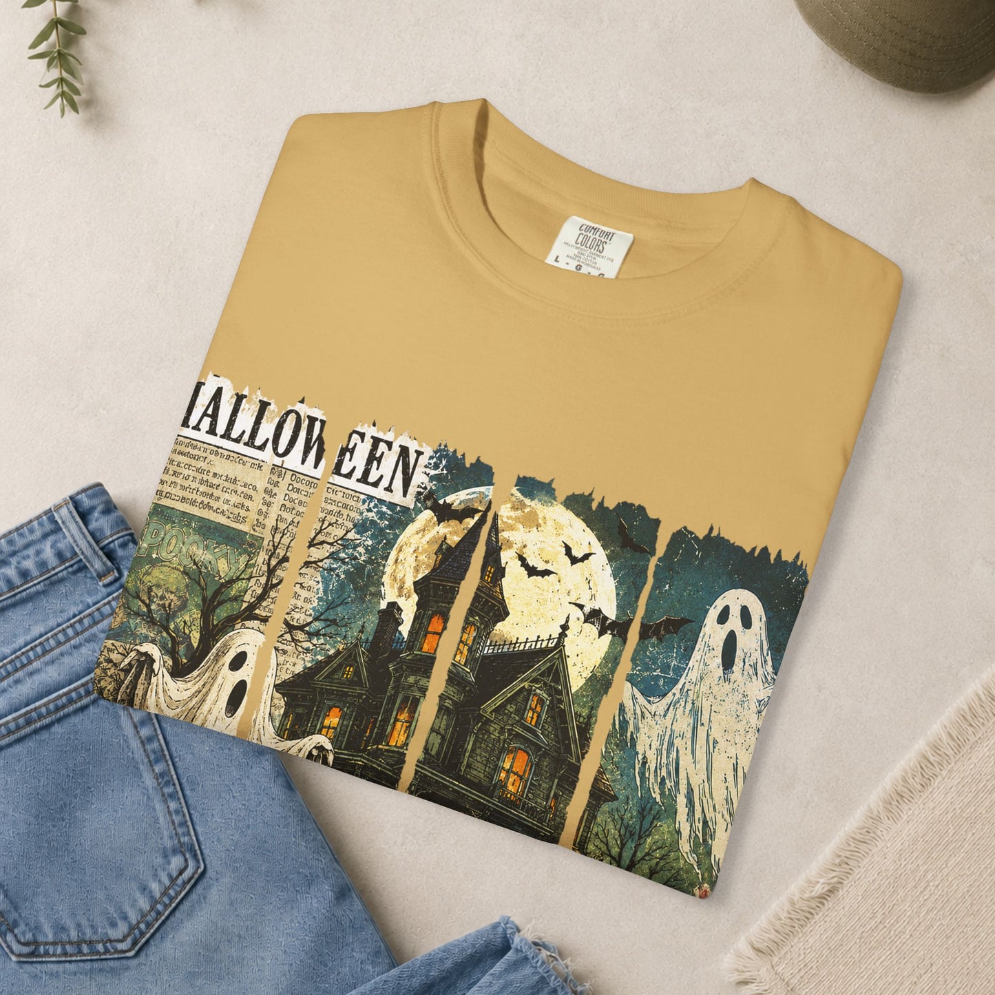 Spooky Season Halloween ghosts, haunted house T-Shirt