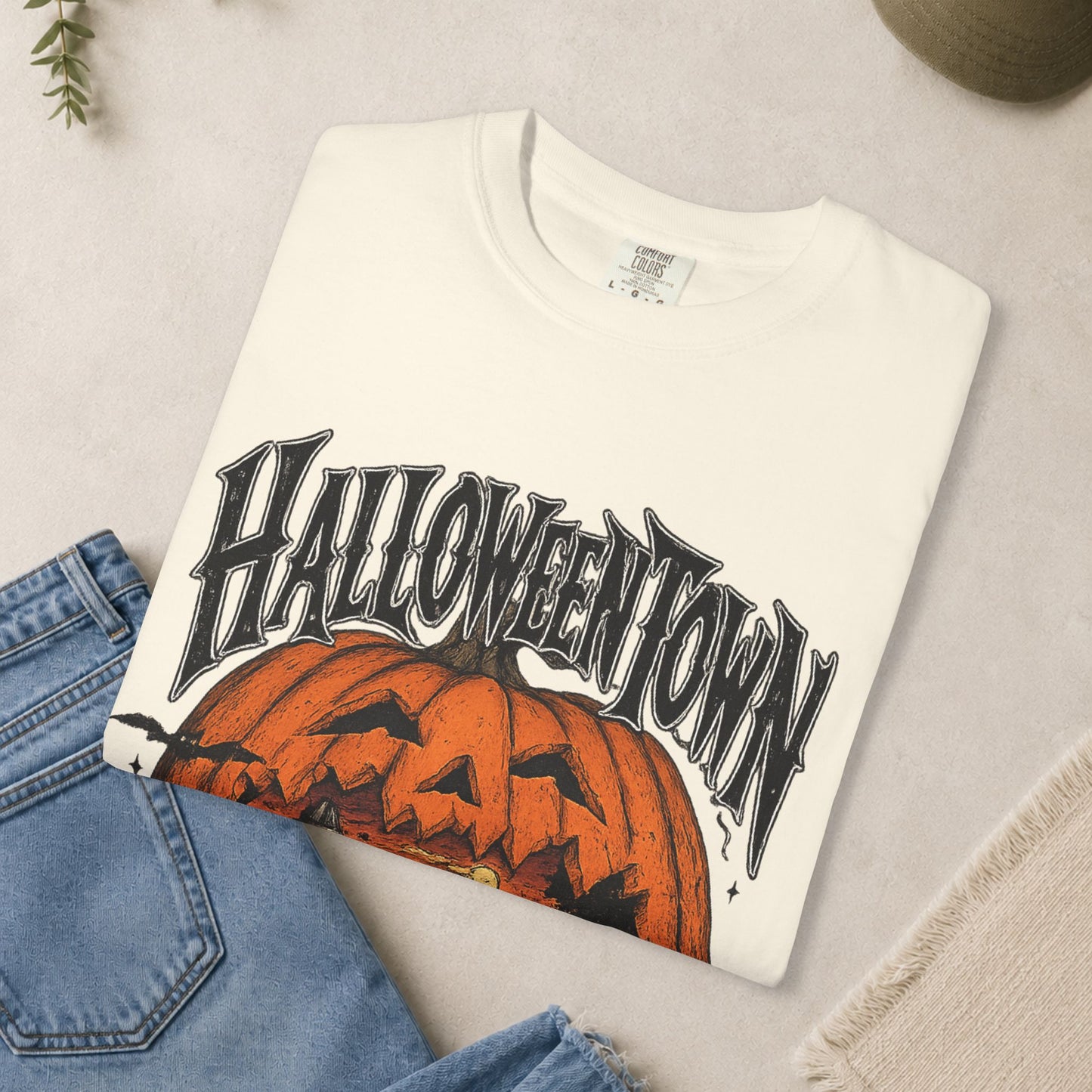 Halloweentown Est 1998 T-shirt,  pumpkin jack-o'-lantern scene T-Shirt