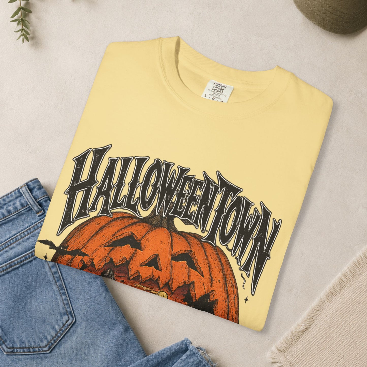 Halloweentown Est 1998 T-shirt,  pumpkin jack-o'-lantern scene T-Shirt