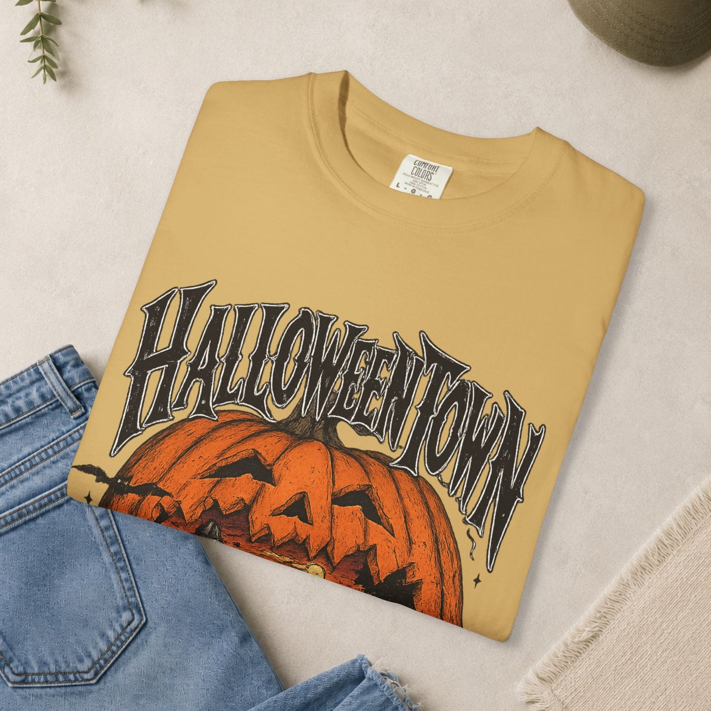 Comfort Colors Halloweentown East 1998 T-shirt,  pumpkin jack-o'-lantern scene T-Shirt