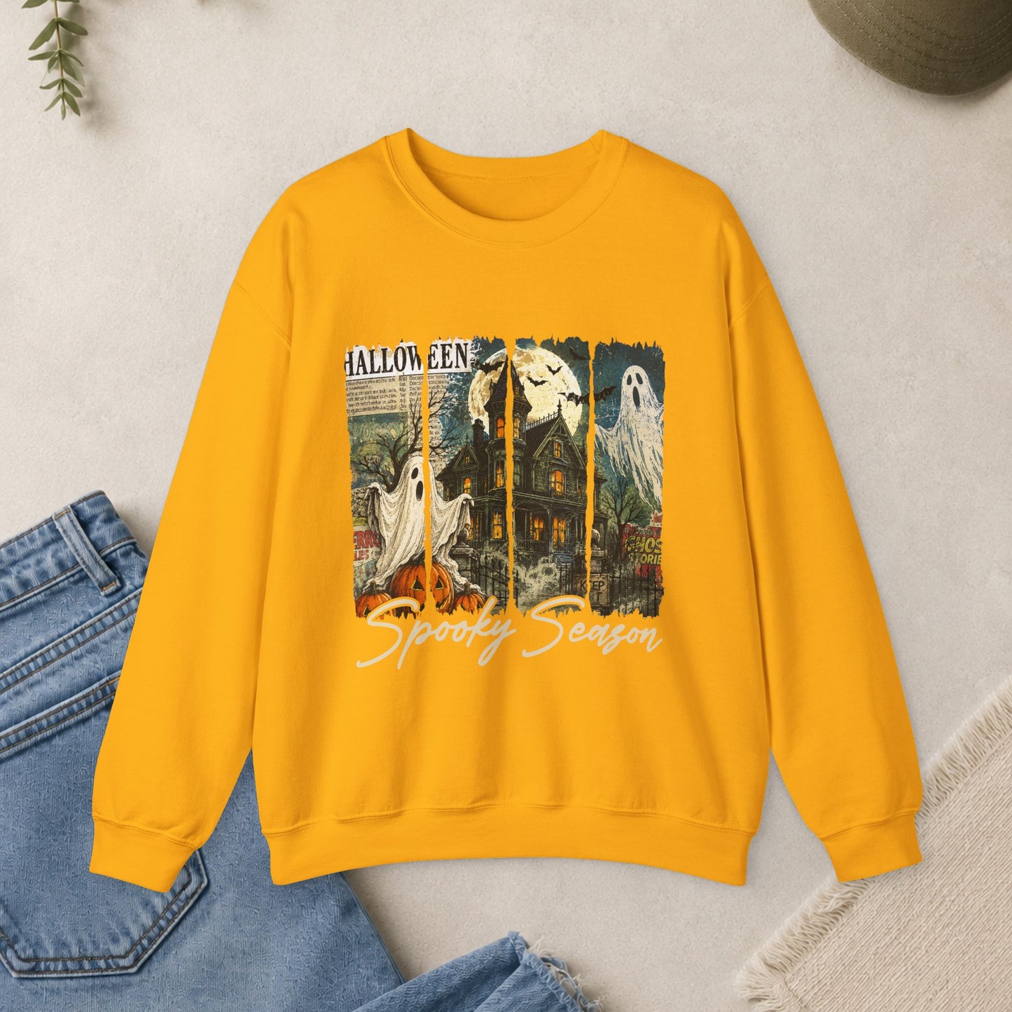 Vintage Halloween ghosts haunted house Sweatshirt | Spooky Season